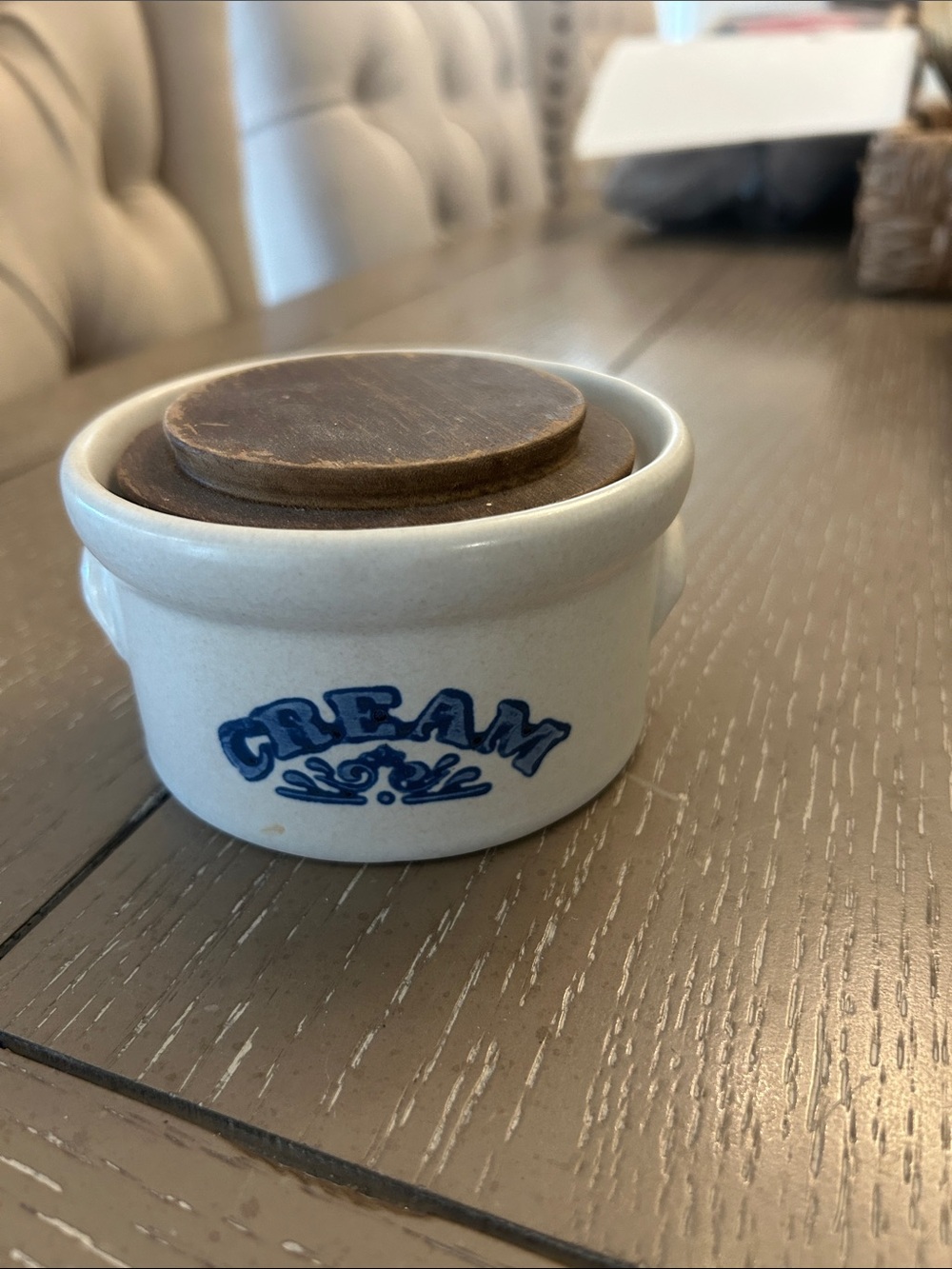 PFALTZGRAFF YORK TOWNE  Cream Crock with Wooden Lid - Blue Lettering